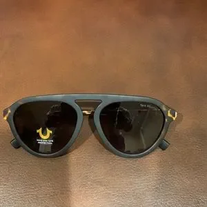 True Religion | Accessories | True Religion 0 Uva Uvb  display picture 3